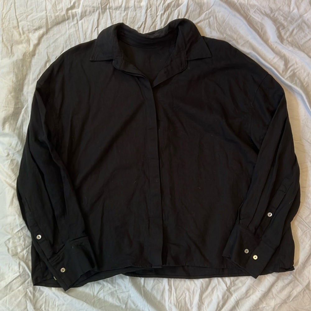 Daily Drills linen button down